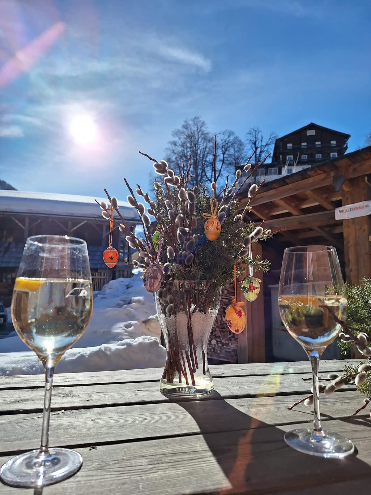 Sonnenterrasse mit Bergblick